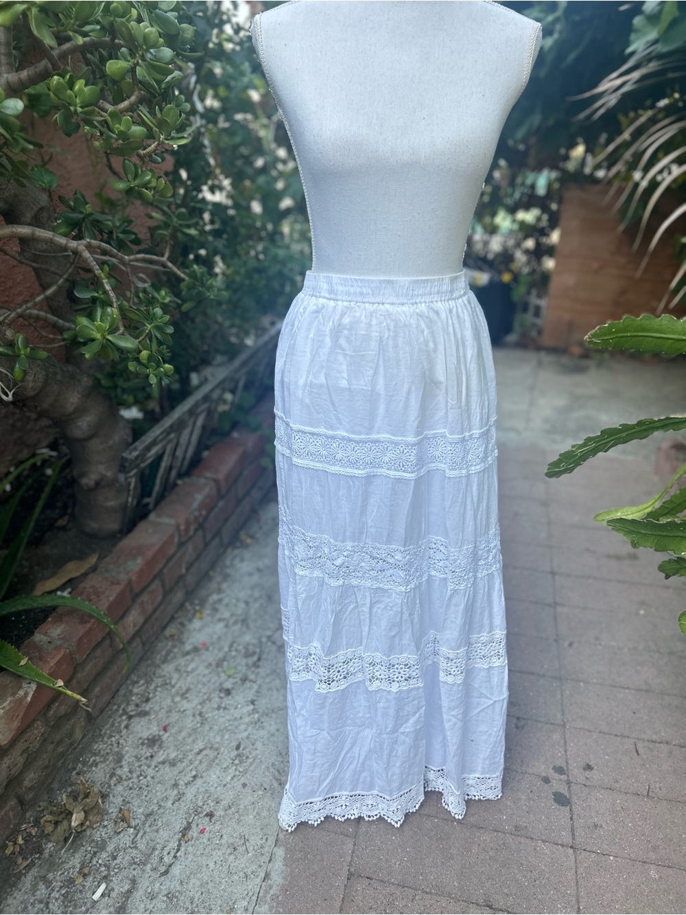 Ashley Taylor White Lace-Trim Maxi Skirt